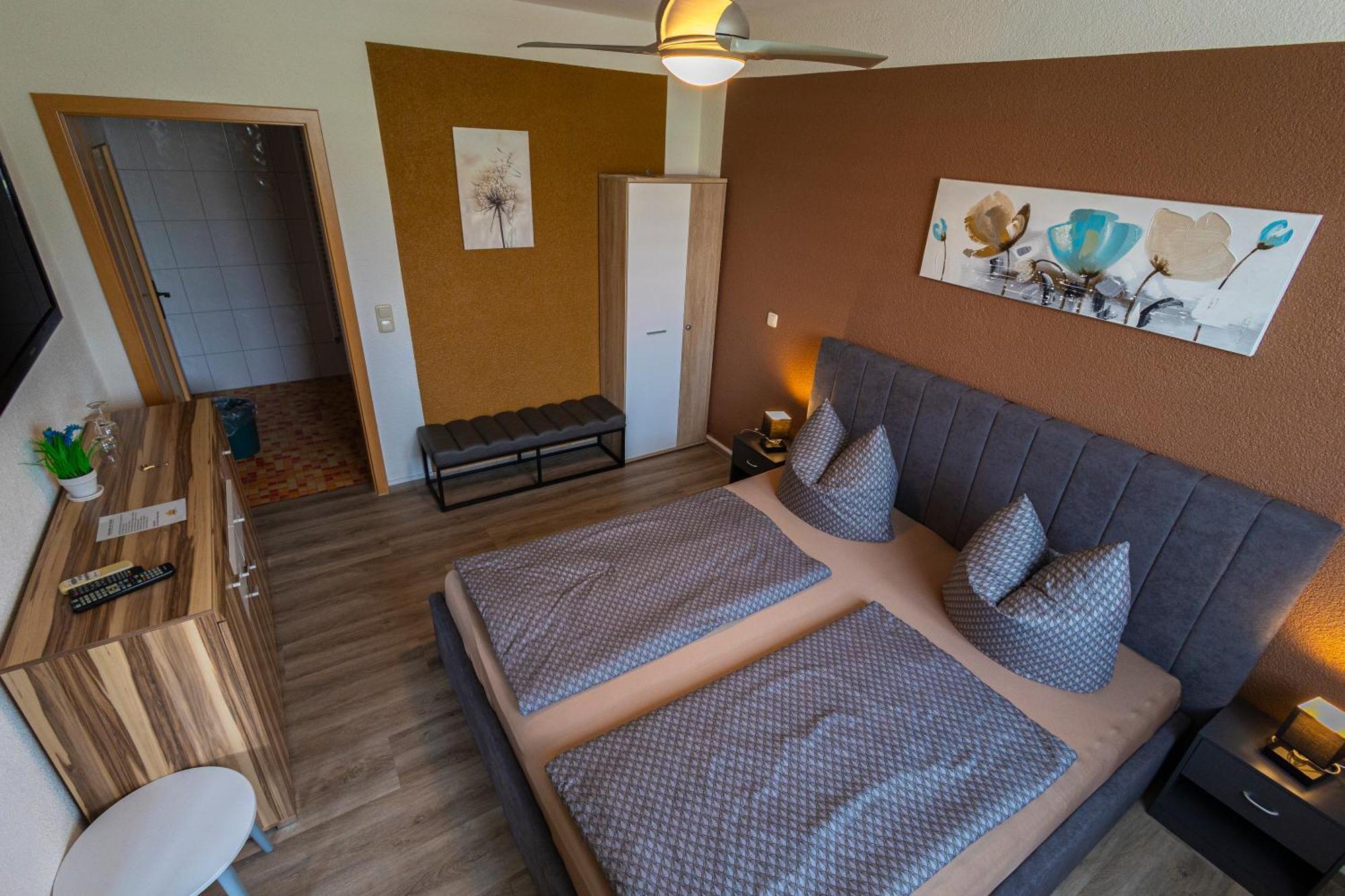 Pension Village Naumbourg Extérieur photo